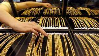 سعر الذهب الآن مباشر في مصر.. عيار 21 يسجل 2210 جنيهات للشراء