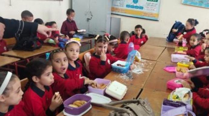 انتظام الدراسة فى مدارس القليوبية بأول أيام العام الجديد.. صور
