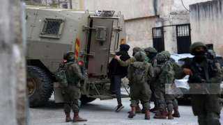 جيش الاحتلال الإسرائيلي ينفذ اقتحامات ويشن حملات اعتقال بمدن الضفة الغربية